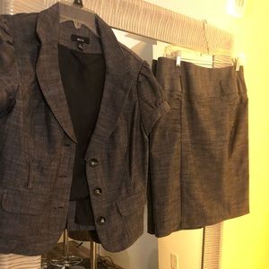 Stylish two piece office style look!